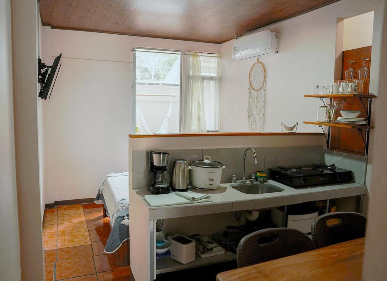 Apartamentos Y Studios Brisas Del Mar Santa Teresa Playa Santa Teresa  Bagian luar foto
