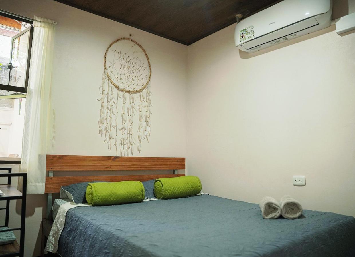 Apartamentos Y Studios Brisas Del Mar Santa Teresa Playa Santa Teresa  Bagian luar foto