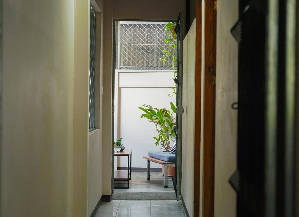 Apartamentos Y Studios Brisas Del Mar Santa Teresa Playa Santa Teresa  Bagian luar foto